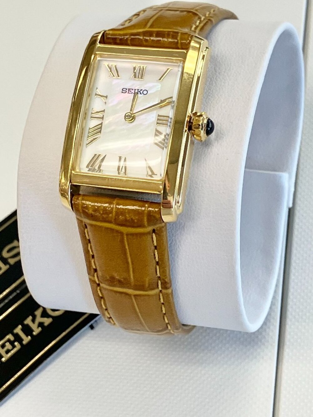 Seiko Women's Watch Mother Of Pearl Dial - Picture 2 of 5